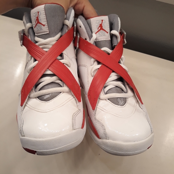 Jordan Retro 8 size 5Y - Picture 2 of 8